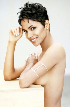 Halle Berry - N