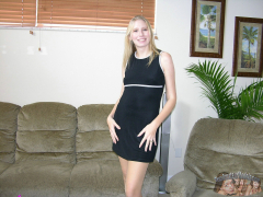 Amateur Blonde MILF - N