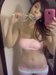 USA woman boobs pussy selfie - N
