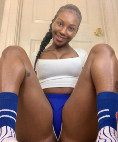 welcoming legstoe - N