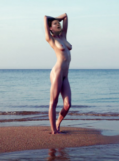 Actress Michelle Keegan naked - N