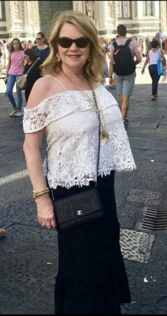 Mature ladies braless cleavage pokies - N