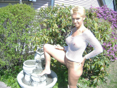 Blonde1 - N