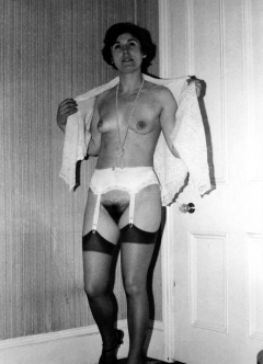 Hairy pretty women on retro porn pics 6! - N