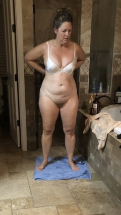 Mature. Fucking hairy cunt. Always ready to fuck. 1 - N