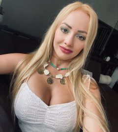mature and sexy - N