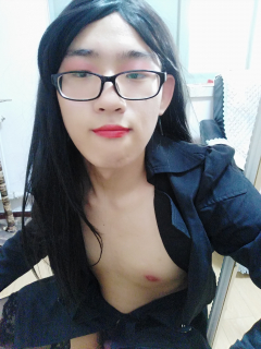 Chinese cross dresser Xiao Zuo takes a selfie - N