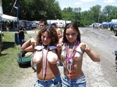 Flashing Tits - N