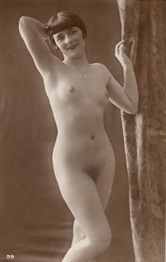Antique Solo Chicks - N