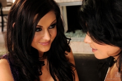 Kendall Karson is far - N