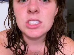 Brunette Couch Webcam Solo Fun Masturbating