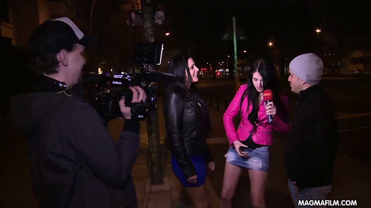 Xania and Meli take another man in the back alley where