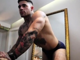 Straight amateur hunk surrenders to a gay touch