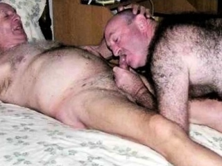 SS B W cock sucking