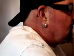 Amateur gloryhole DILF sucks closeup rod