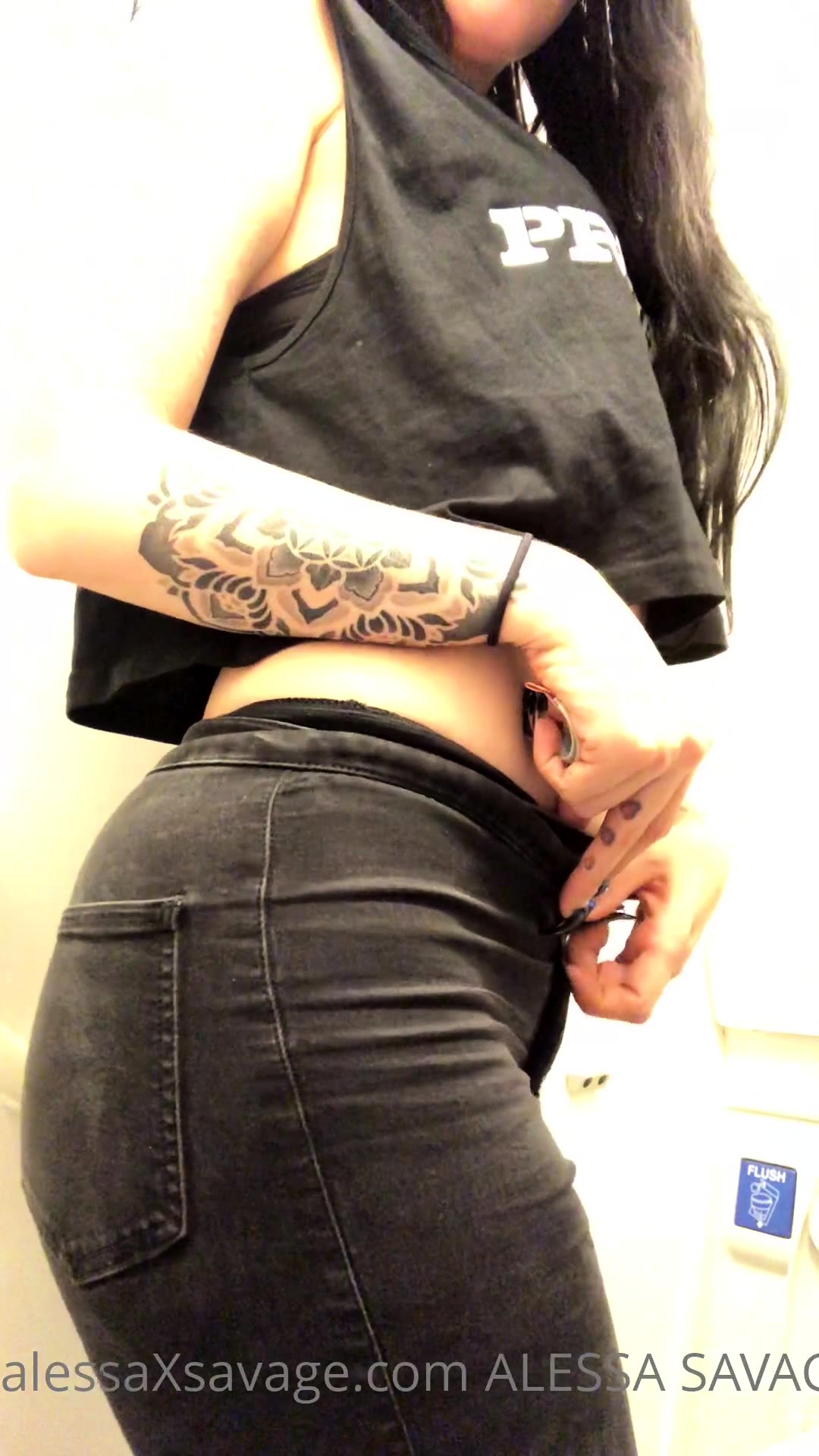 Brunette Solo Webcam Masturbation