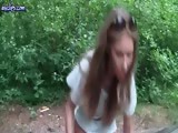 Wild girl gets laid in forest