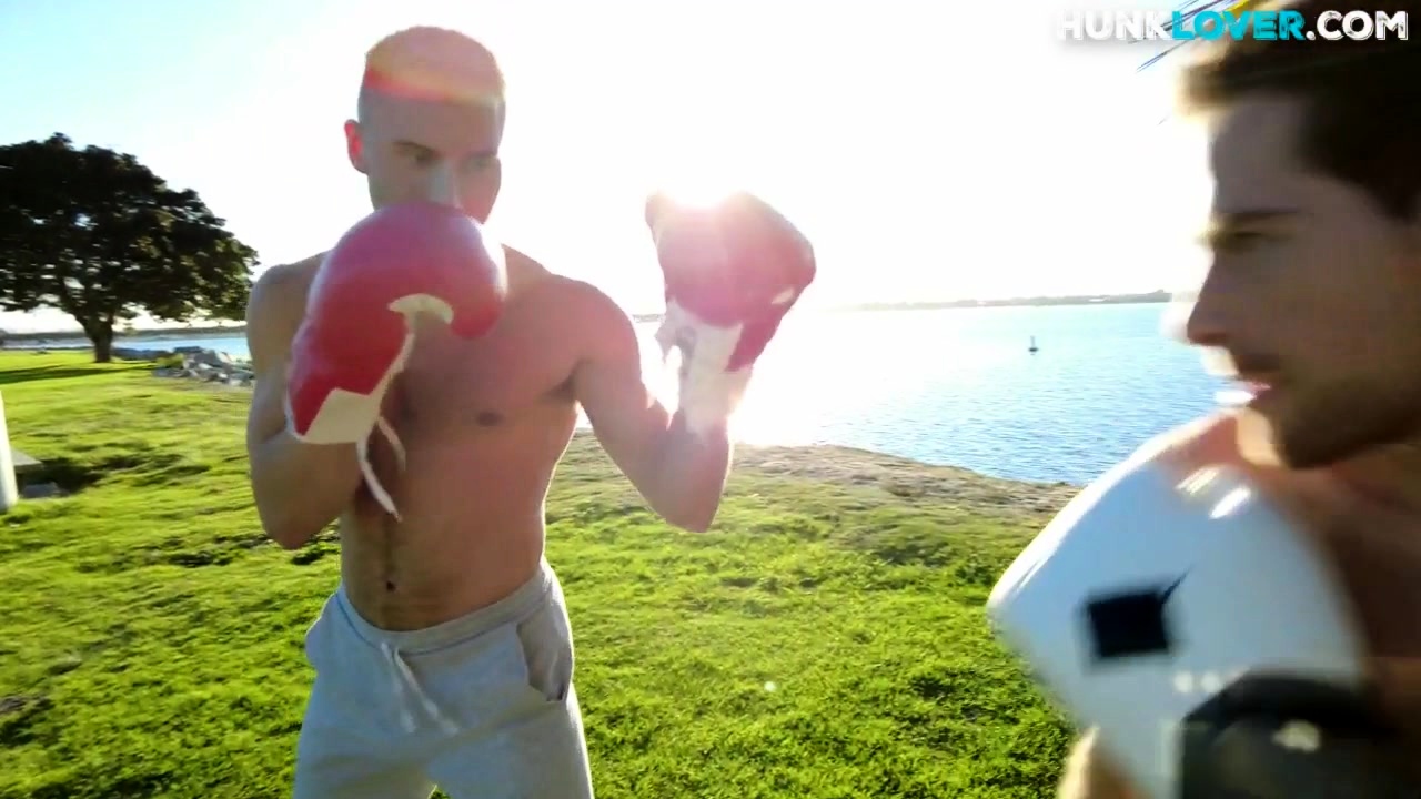 Boxing hunk bareback fucks BFs asshole