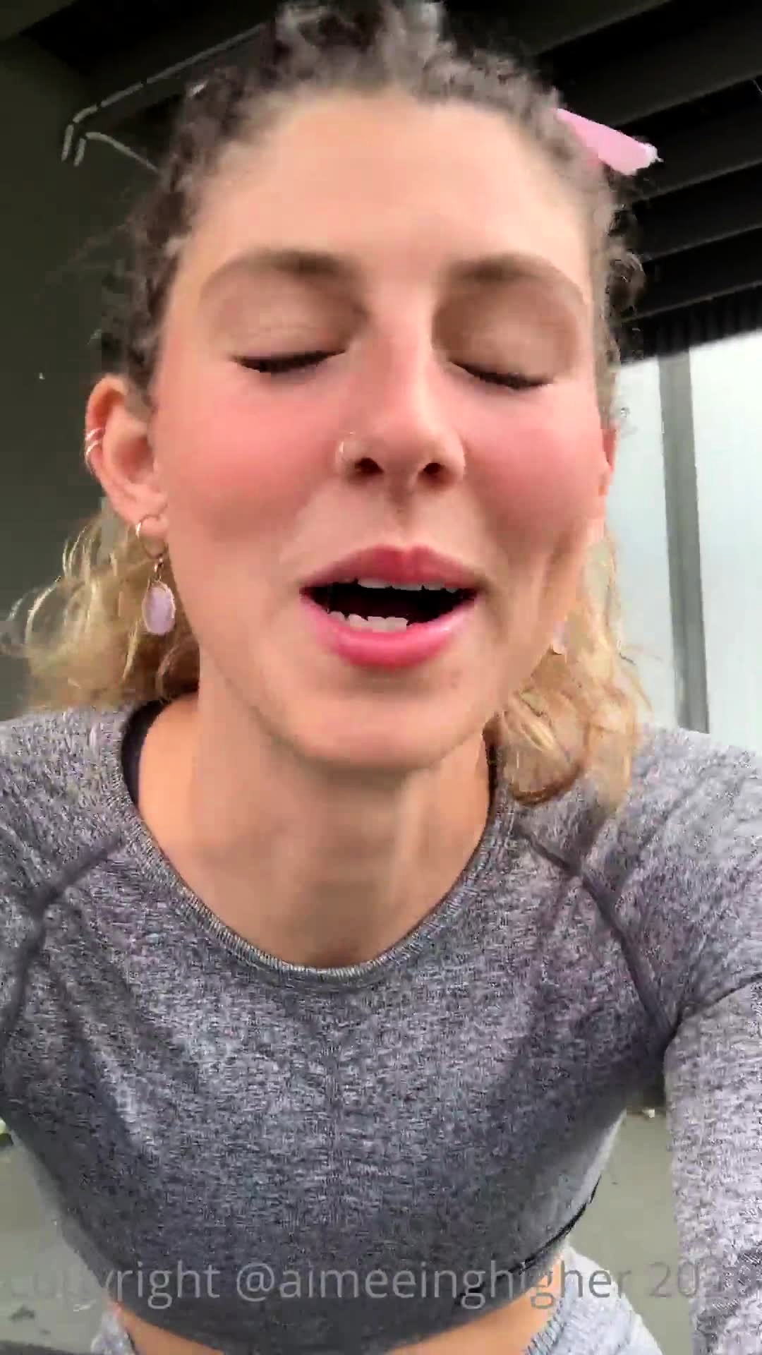 Amateur blondie solo anal masturbation