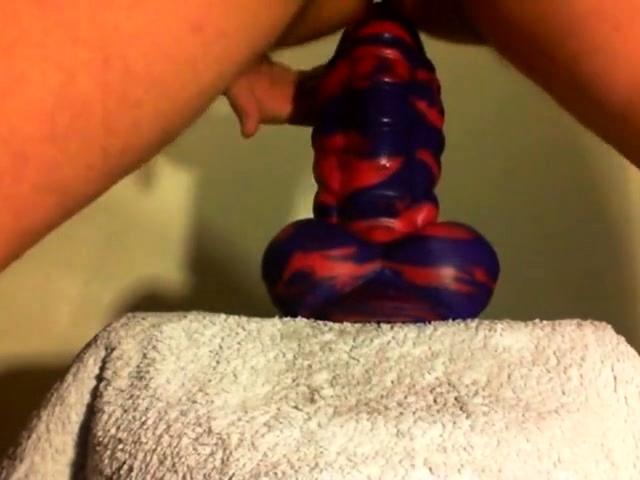 amateur Anal sex toy fun with flint the bad dragon !
