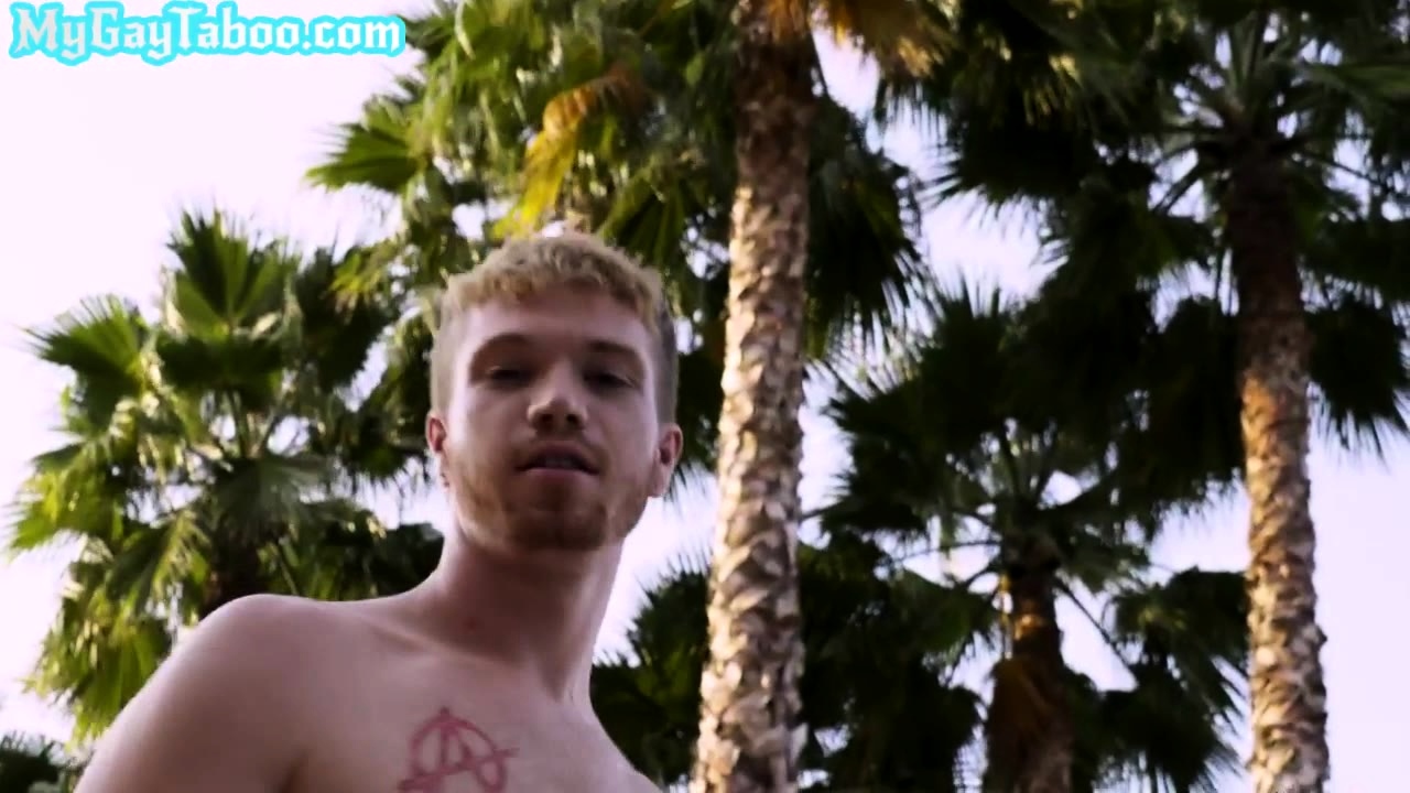 Amateur ginger stud fucks stepbro ass