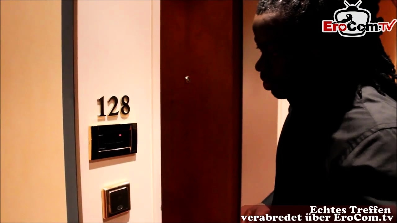 Party girl AniBlackFox fucks hotelier in the morning
