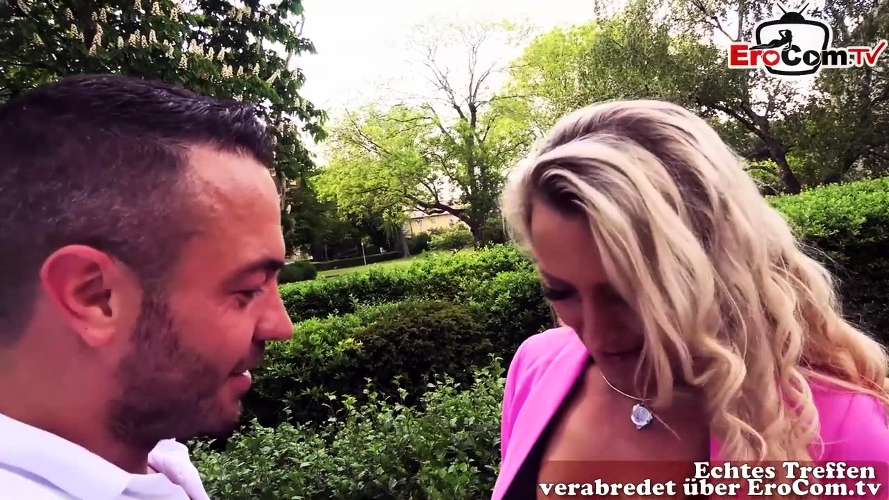 Busty milf met to fuck via app