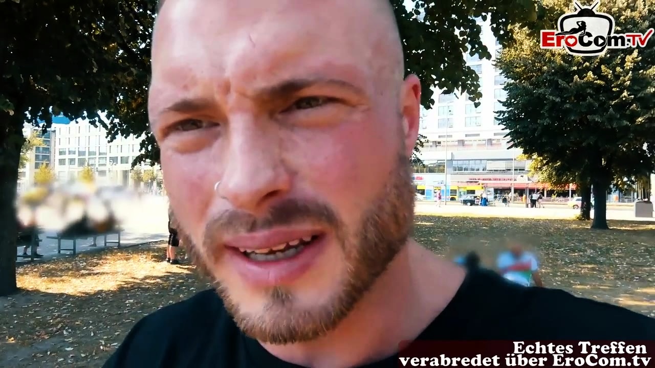 Fitness slut with tattoo dates stranger for sex