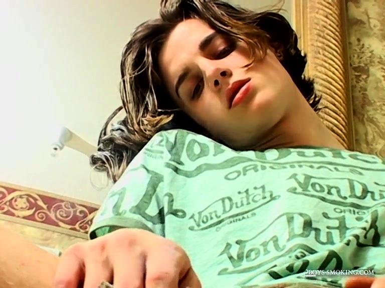 Skinny Ayden James smokes while stroking his own cock