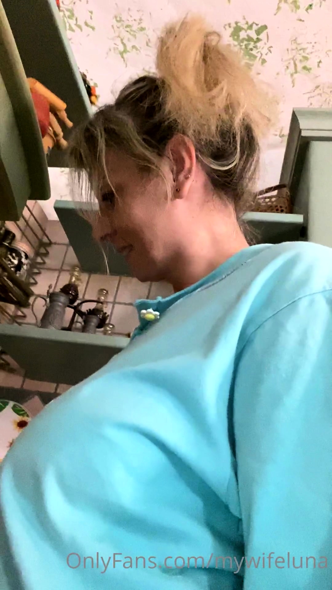 Blonde MILF with Big Boobs Playing Cam Free Porn