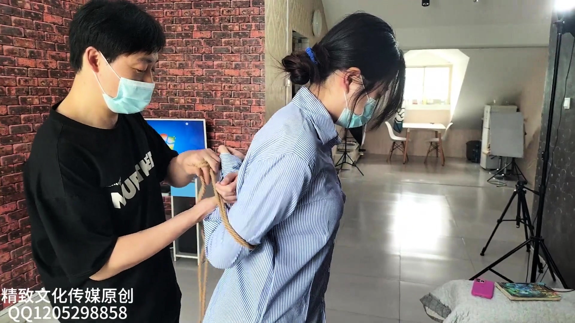 Chinese girl first time bondage