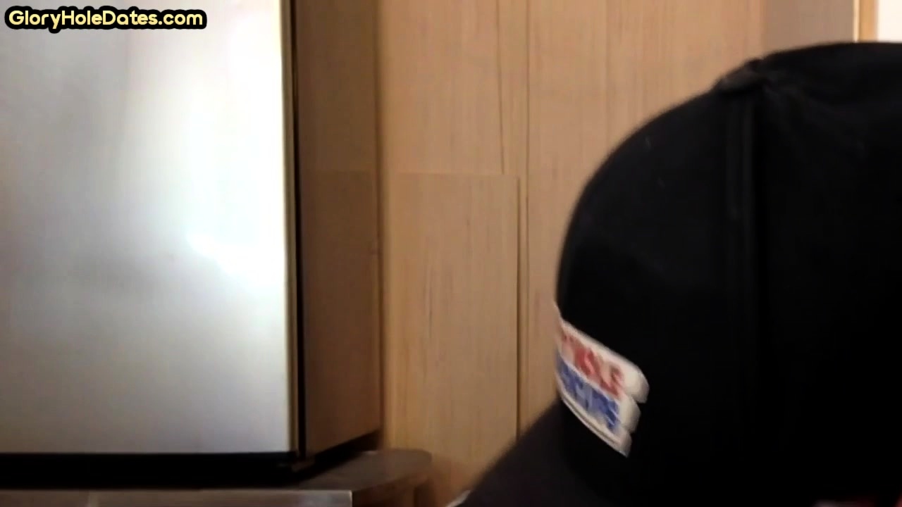 Spycam mature in gloryhole