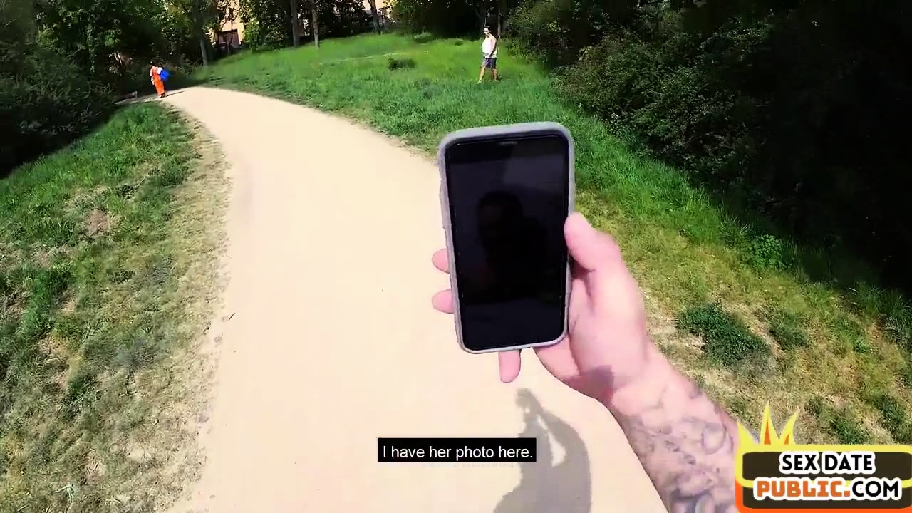 Real outdoor blowjob with pickedup skank