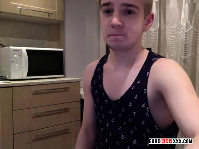 Horny Taylor Blaze Wanks And Fingers His Butt In The Kitchen