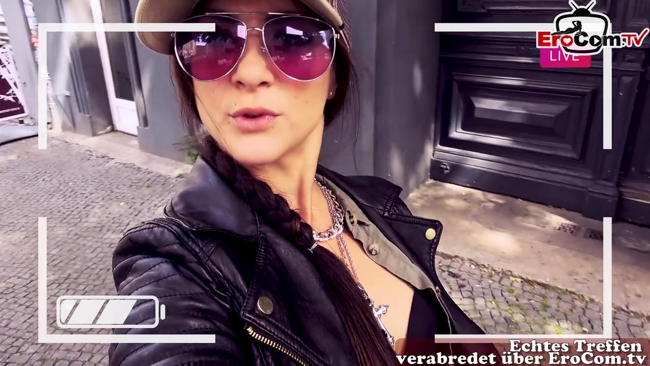 Influencer having a 3-hole fuck in a currywurst stall