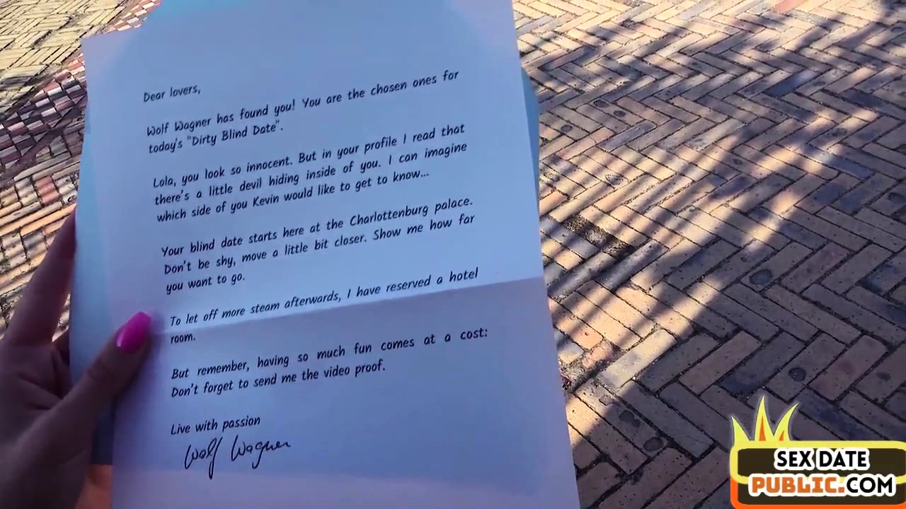 Skinny German GF sucks in public outdoor