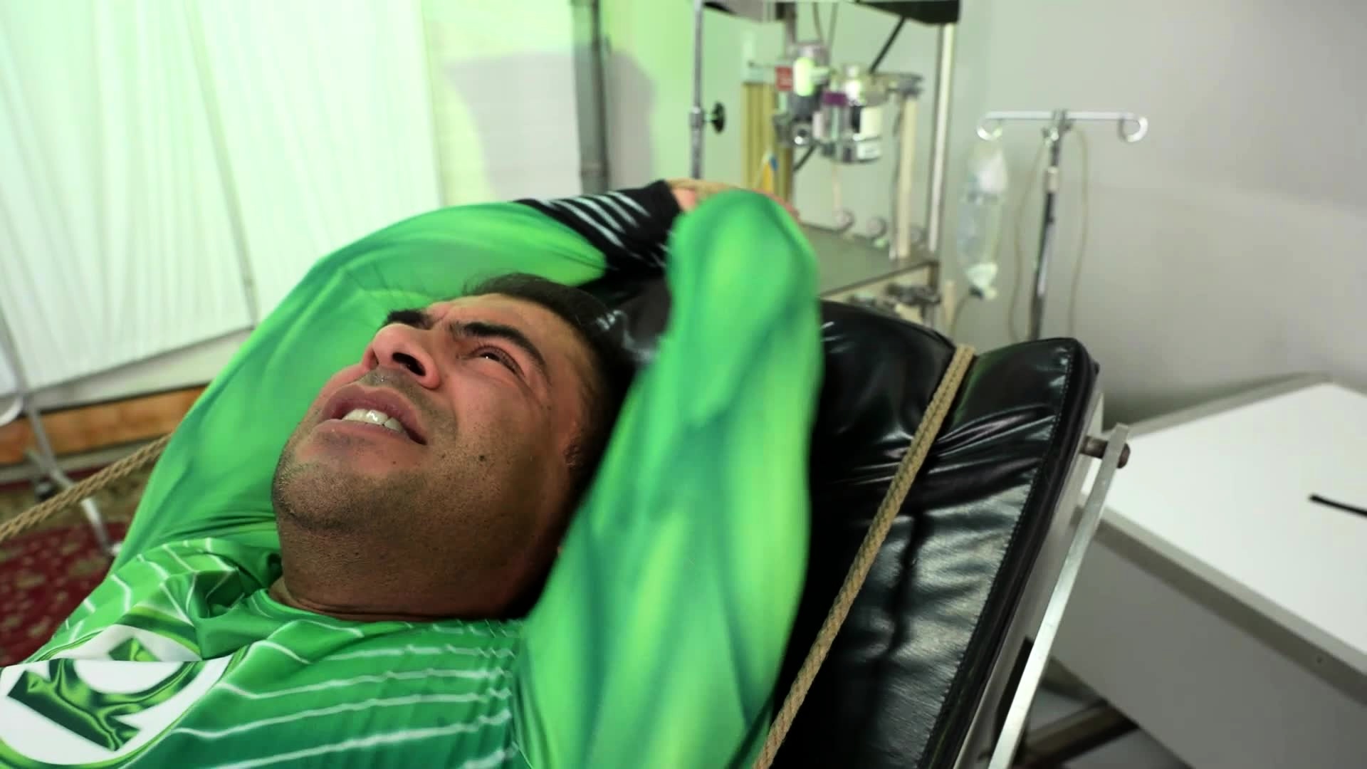 Cesar Xes Fucked Draven Navarro After Riding Dildo Machine