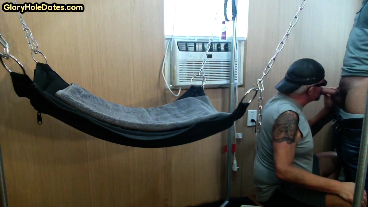 Mature gaydaddy gets fucked in sling