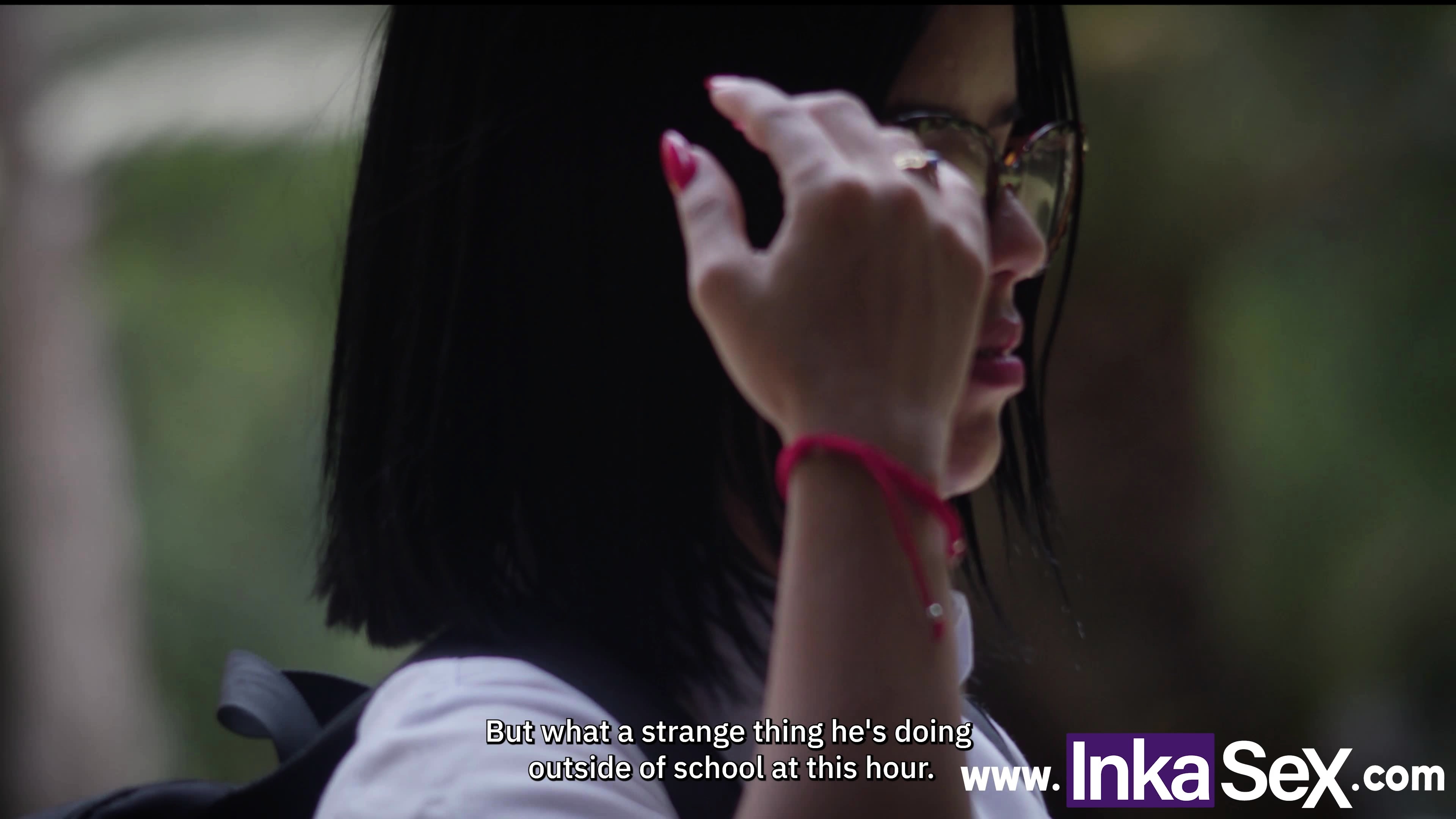 Big ass 18 year old schoolgirl gets caught by stranger
