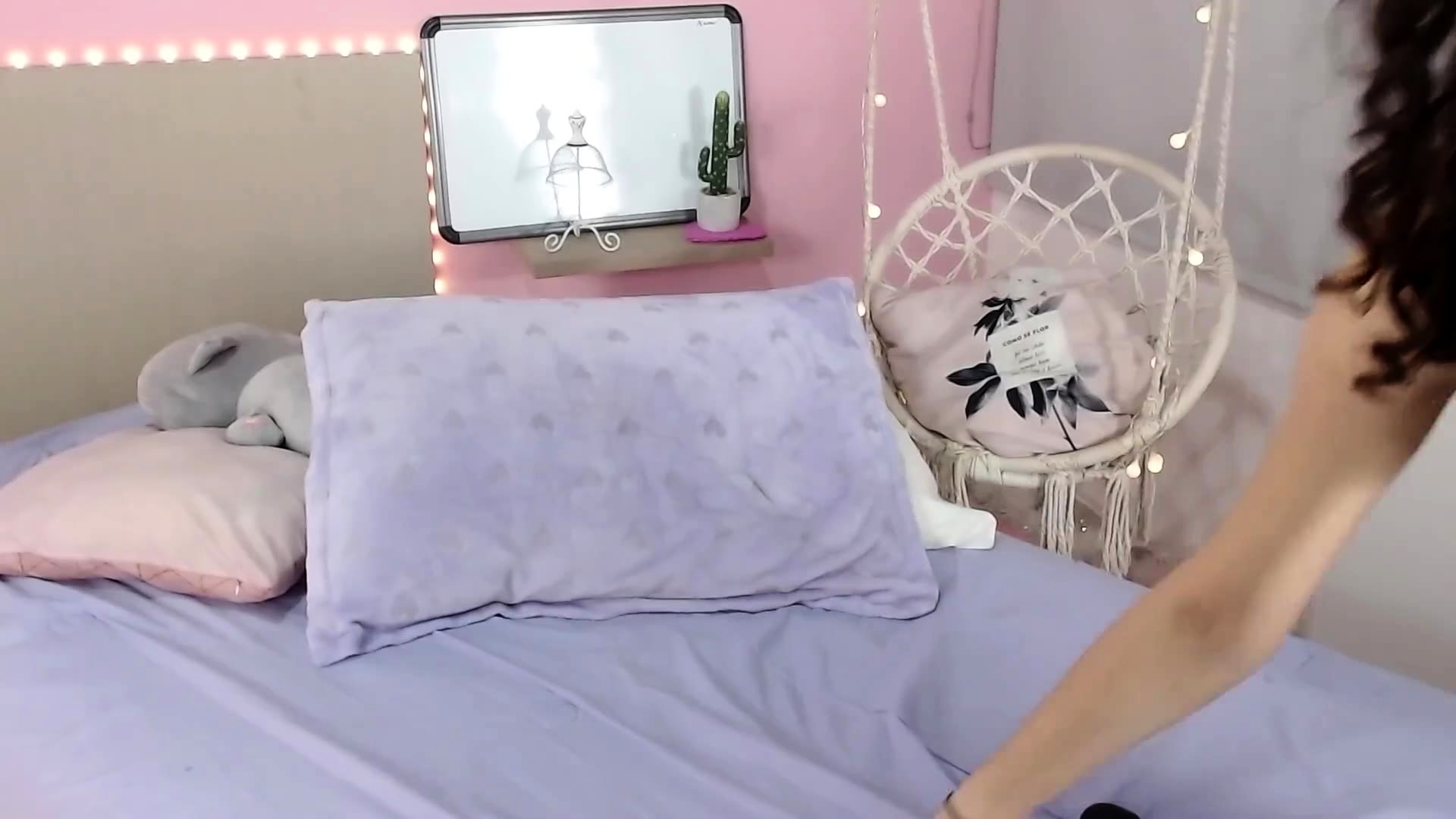 Cute amateur masked asian teen girl toying pussy on cam