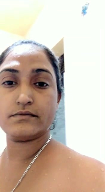 Punjabi aunty bathing xxx 4