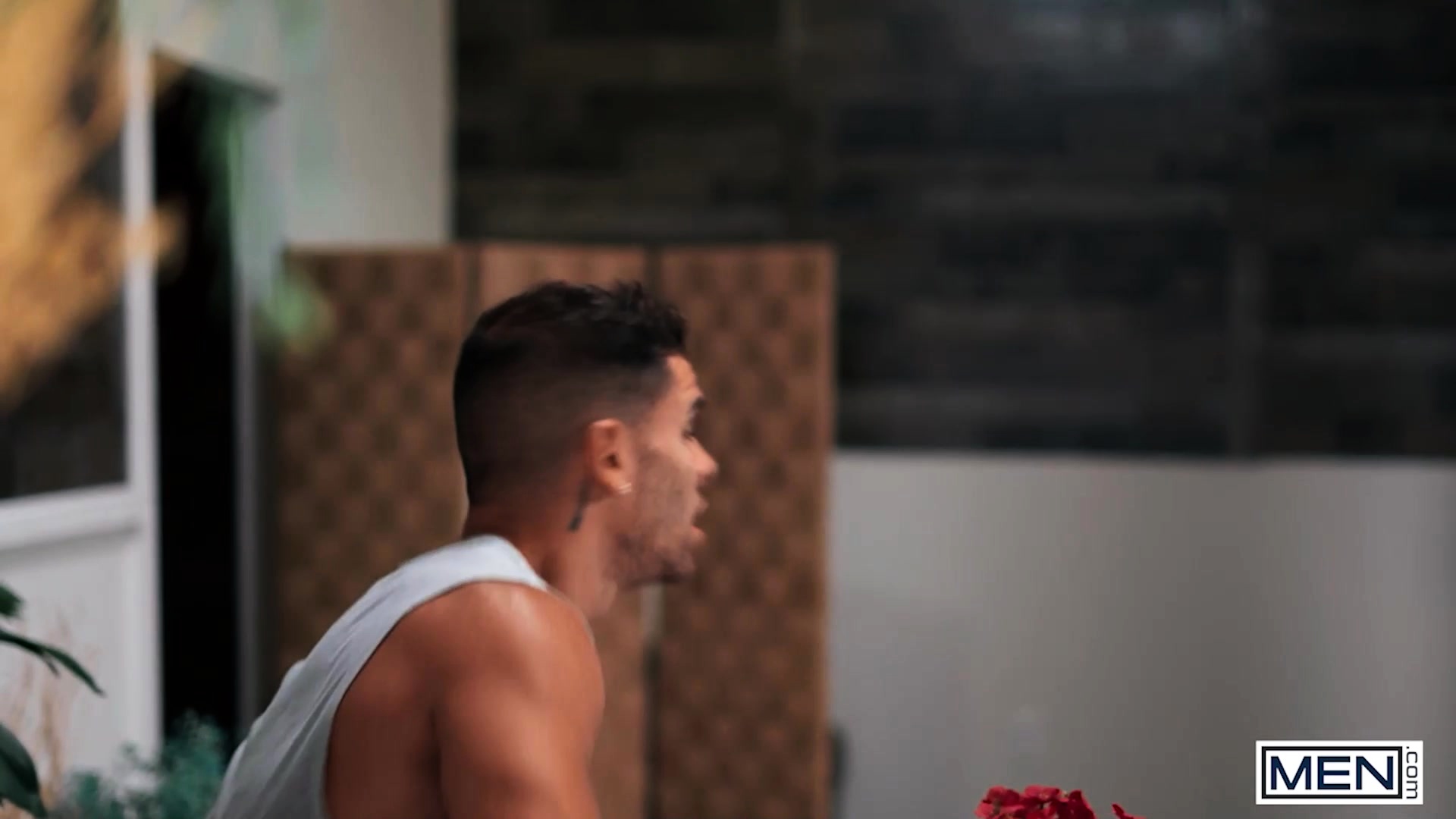 MEN - Damian Night Forgets All About His Missing Wallet
