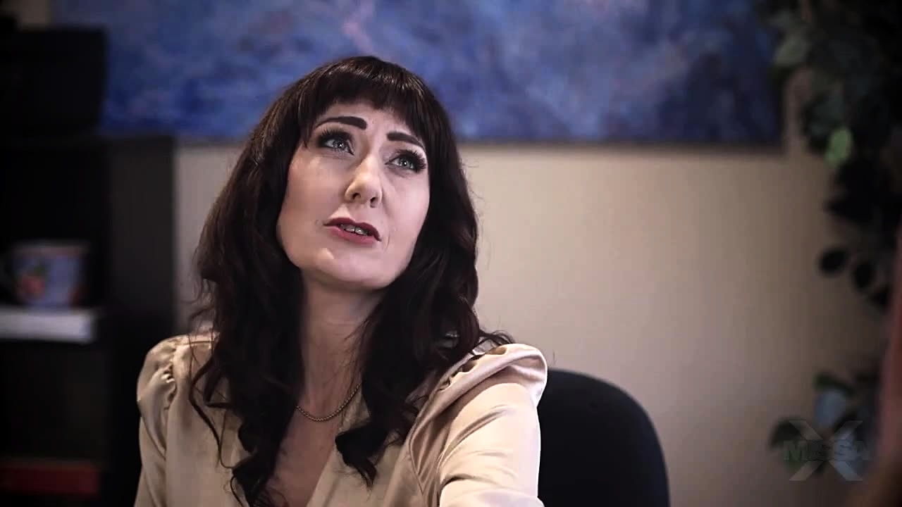 Brunette seductress working her big boobs and hot ass