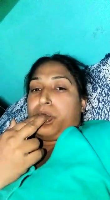 Punjabi aunty 11