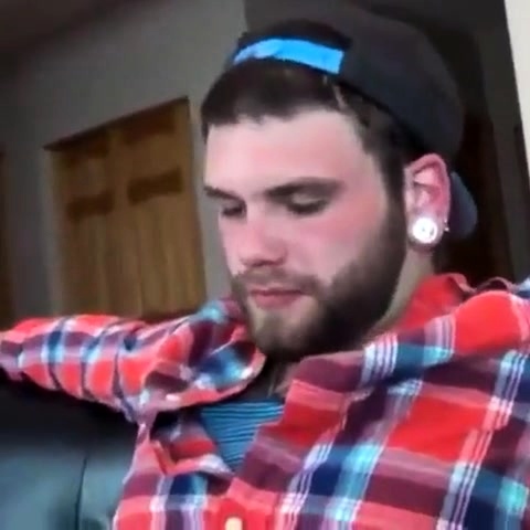 Straight Guy Gets Serviced by a Daddy