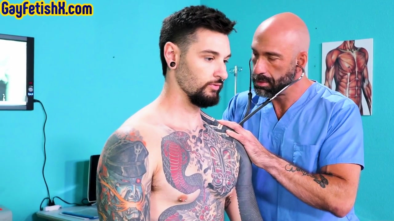 Analfisted jock fucked in 3way by doctor