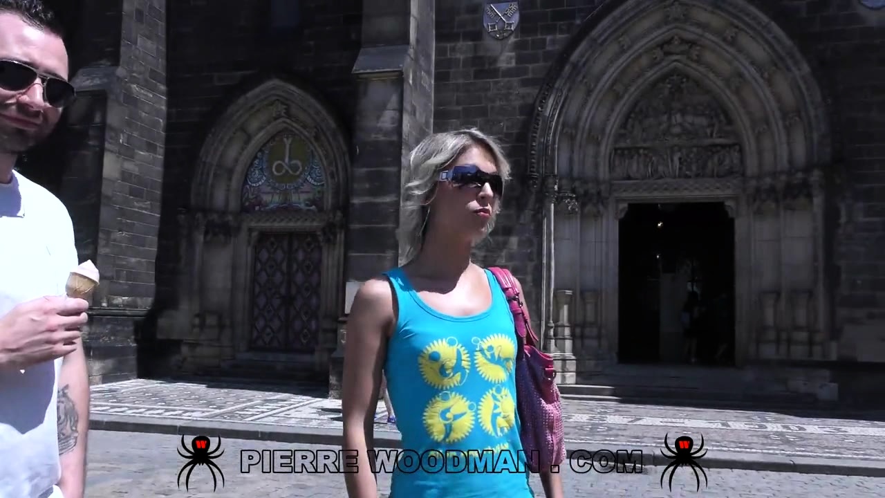 Amateur blonde teen dances before hardcore sex