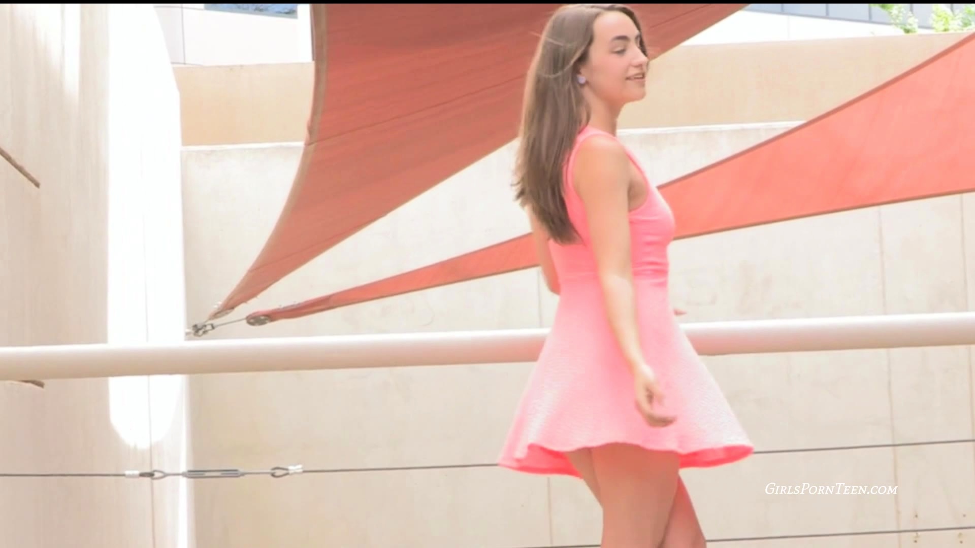 Beautiful ftv girl Jeri invitingly poses in a sexy dress bef