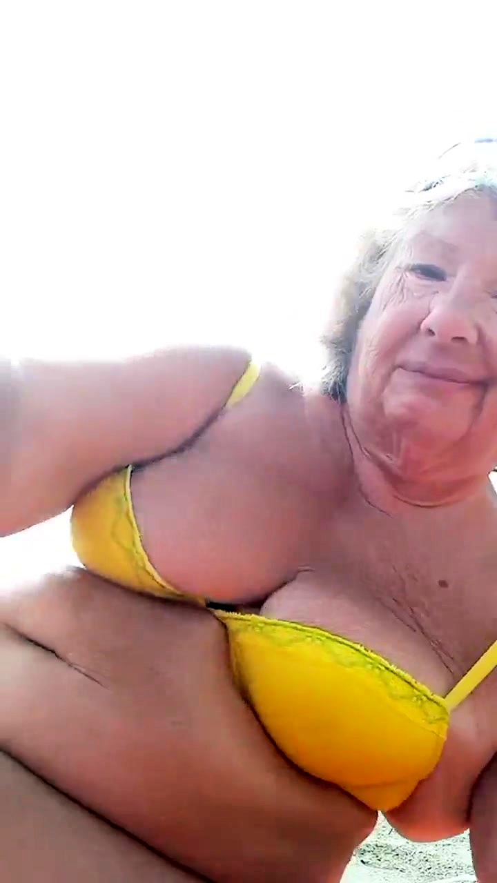 Blonde MILF with Big Boobs Playing Cam Free Porn