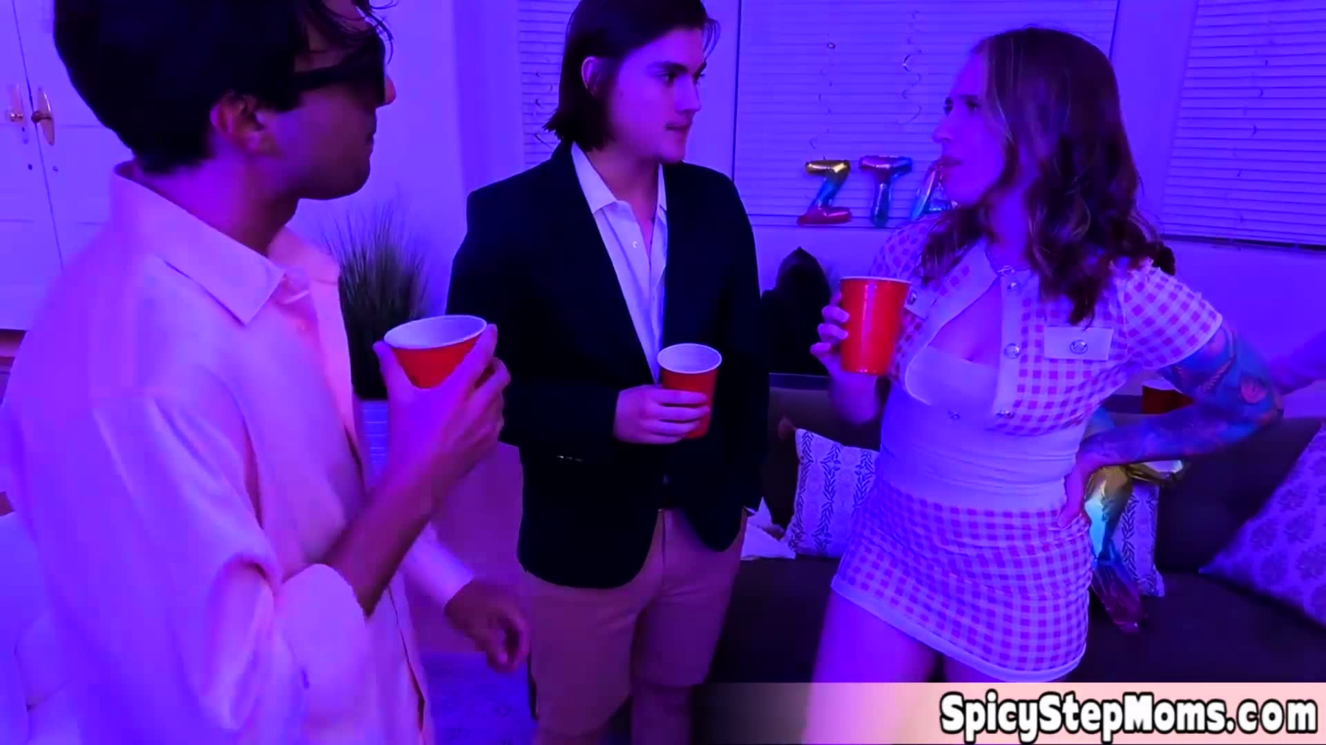 Its bunny costume and Freefuck day today